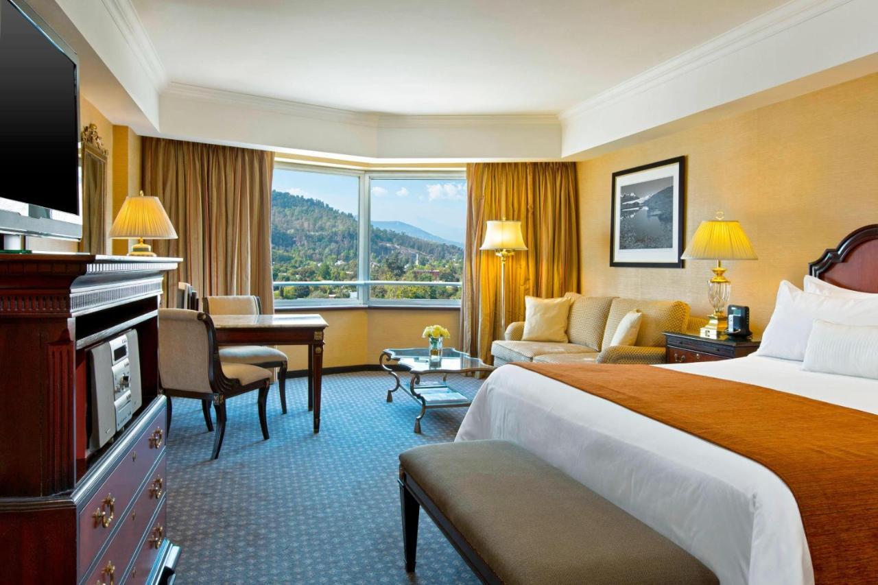 Sheraton Santiago Hotel & Convention Center Экстерьер фото